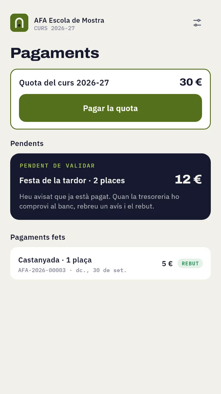 Pantalla de pagaments: quota del curs, un pagament pendent de validar i un rebut